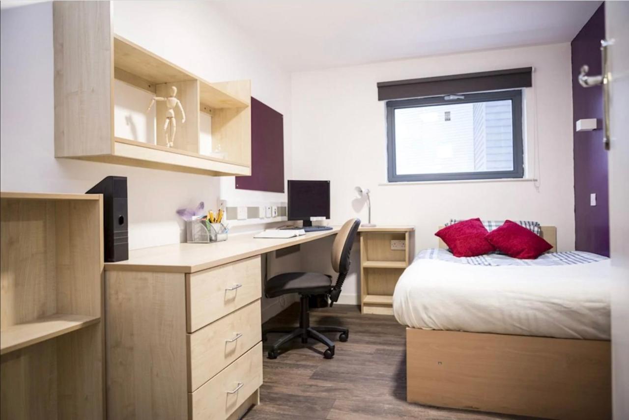 Small Double Ensuite Room Next To The City Centre Leeds  Exteriér fotografie